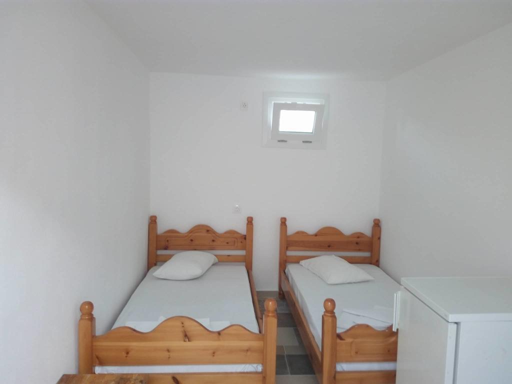 San Efrem Aparthotel Períssa Rom bilde