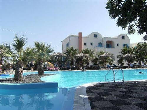 San Efrem Aparthotel Períssa Eksteriør bilde